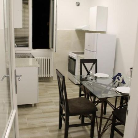 Apartment 51 - Bright, Spacious, Lux 1 Bedroom In The City Center - Stari Grad Белград Екстер'єр фото