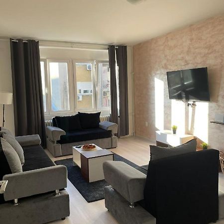 Apartment 51 - Bright, Spacious, Lux 1 Bedroom In The City Center - Stari Grad Белград Екстер'єр фото